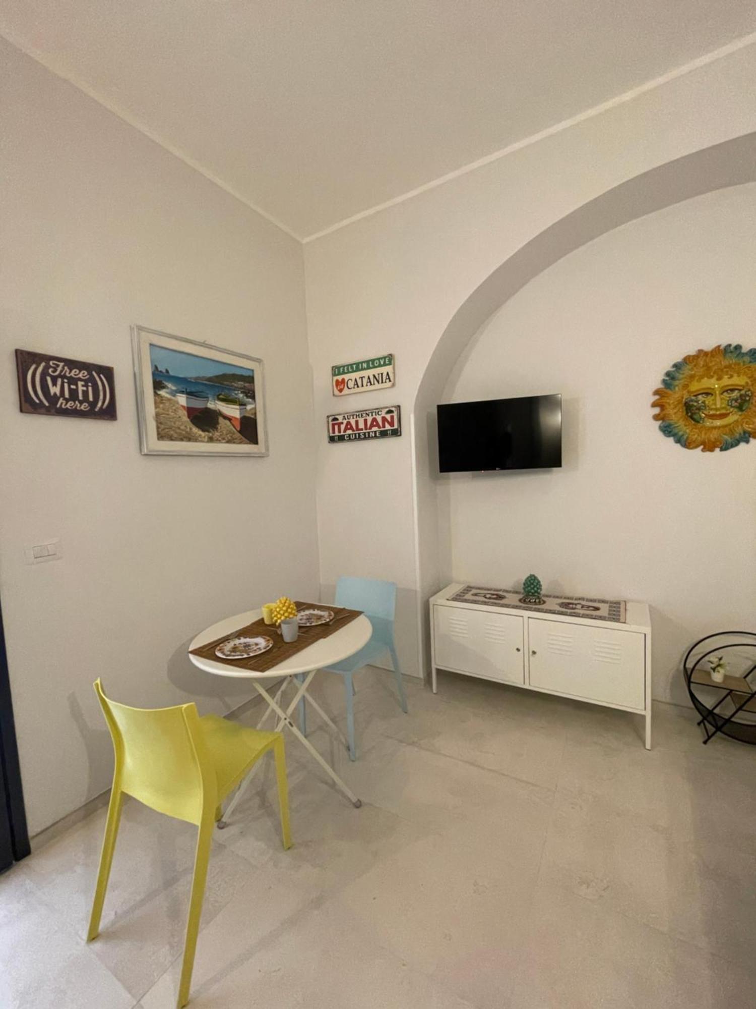 Ferienwohnung Corte Capuana Catania Exterior foto